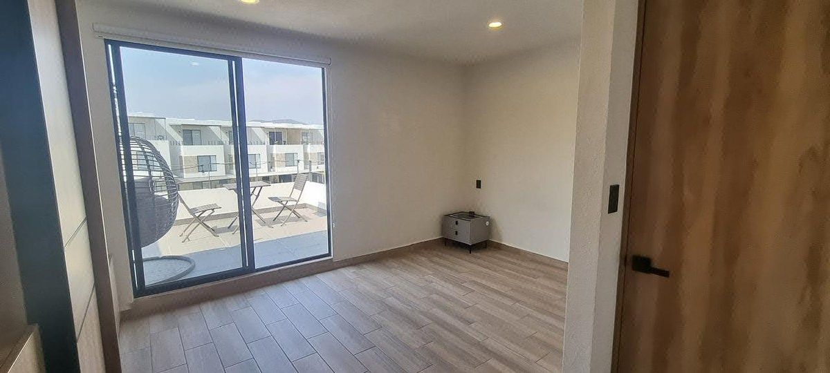 recámara principal con terraza, foto 25 de 39