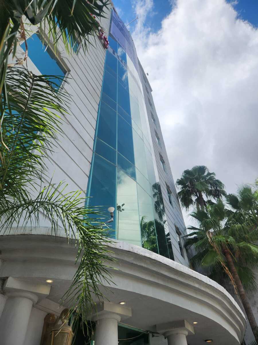 2 de 16