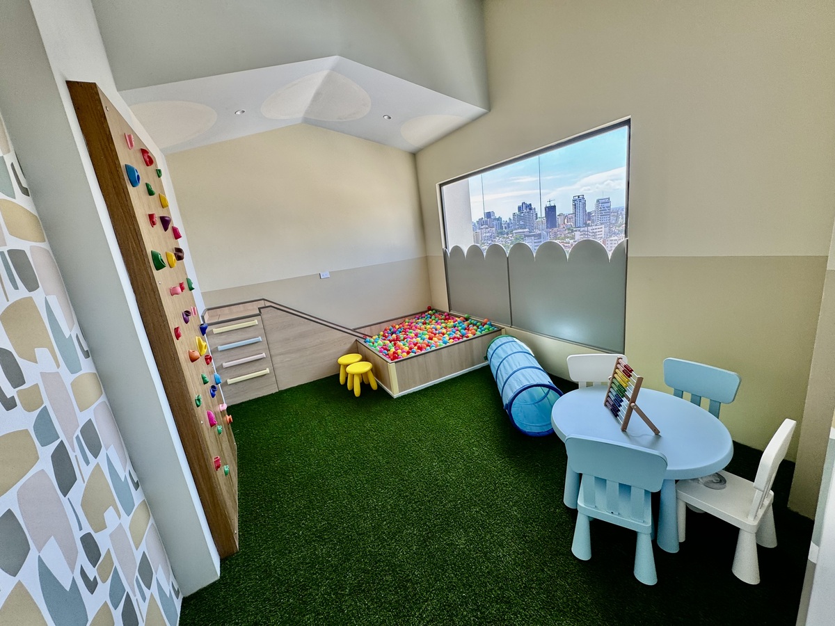 24 de 32: Area infantil