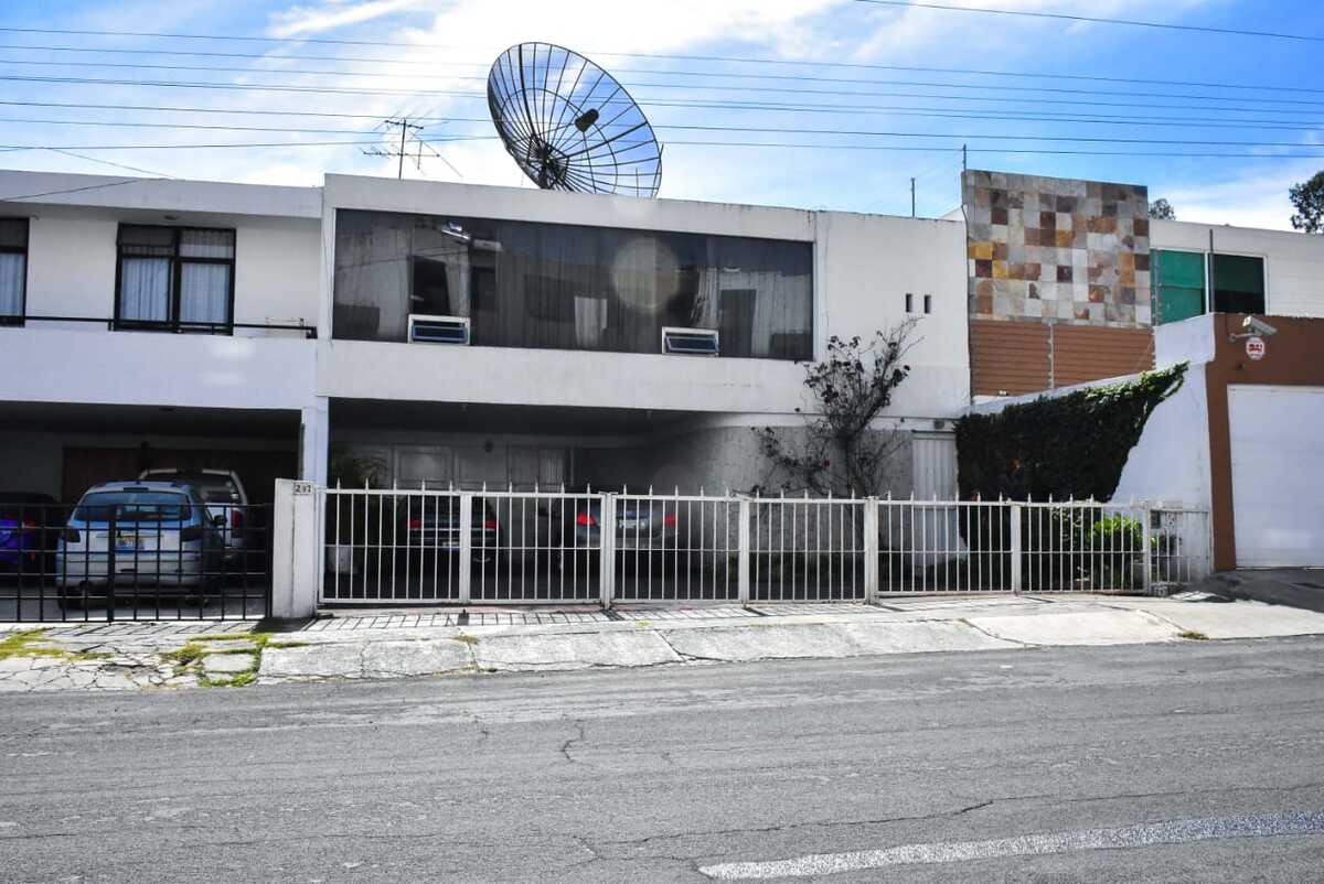 4 de 25