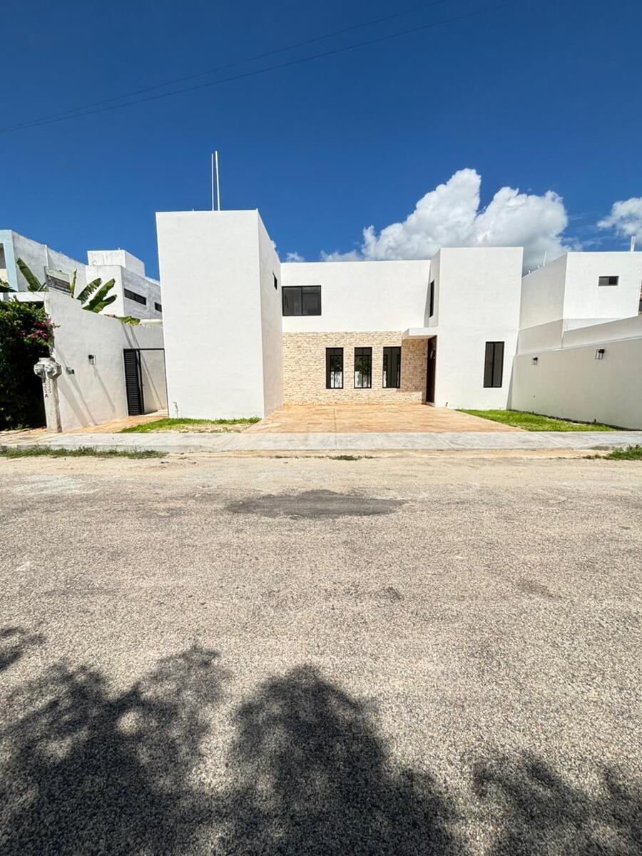 1 de 35: fachada principal