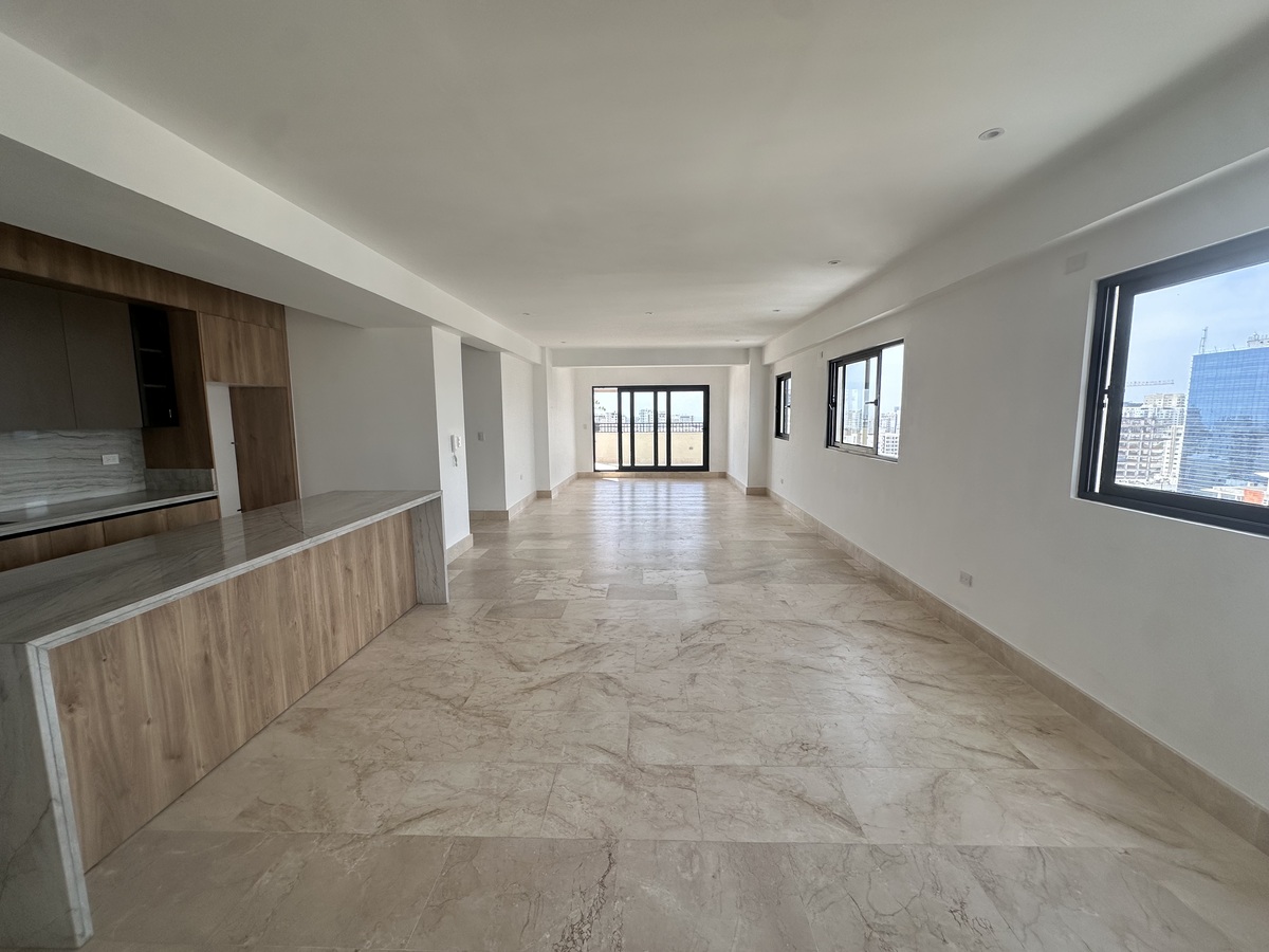 1 de 18: Comedor y pantry