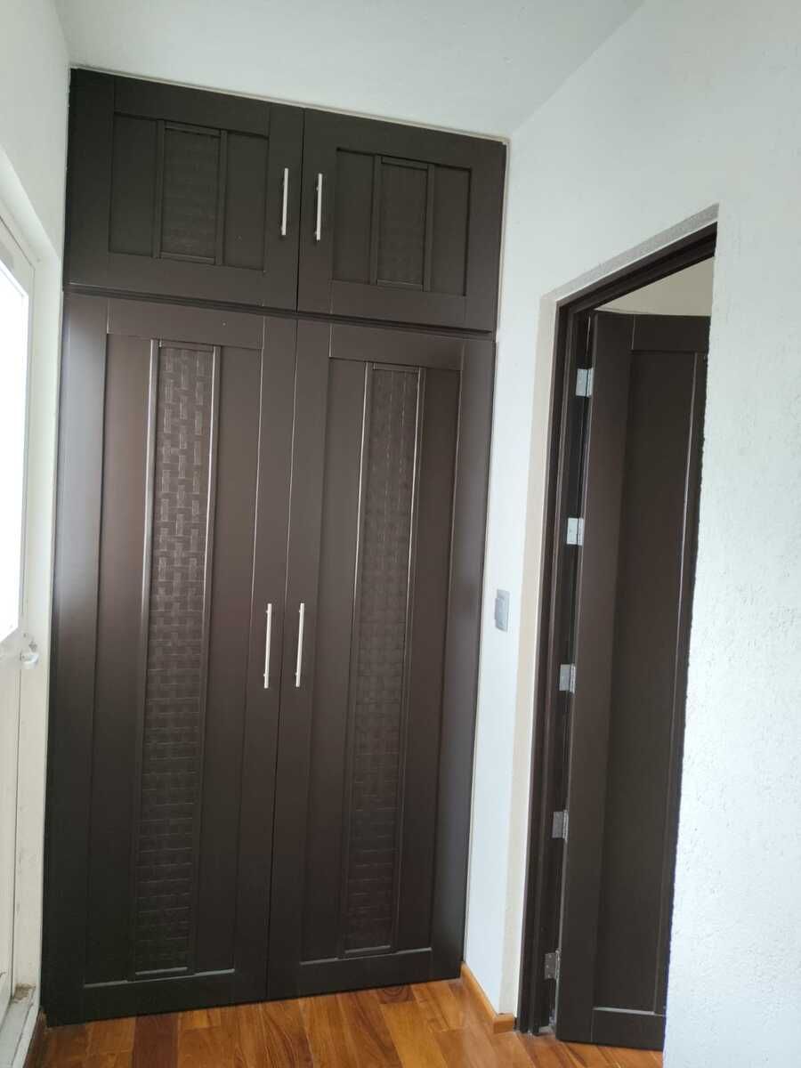 36 de 44: Closets adicionales, pasillos segunda planta, tercera planta