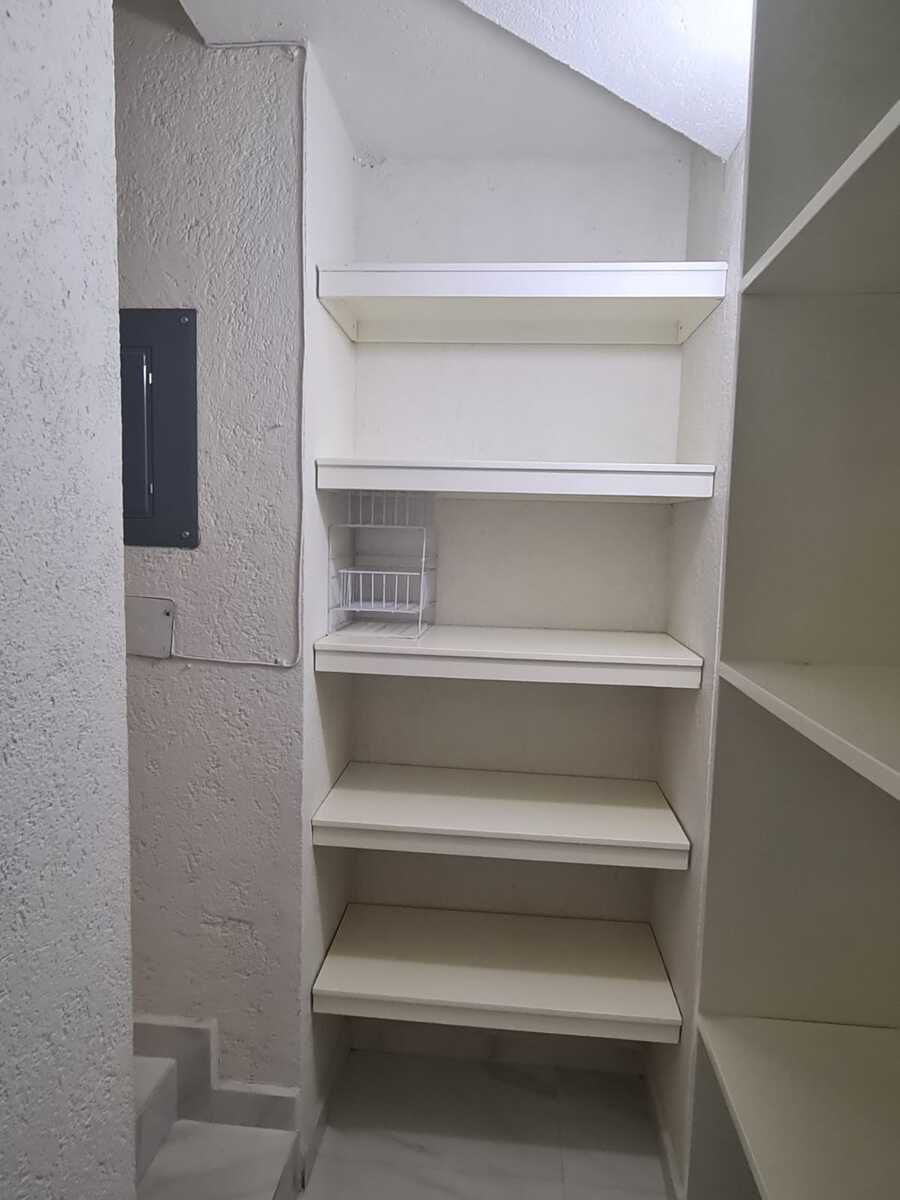 39 de 44: Closets adicionales.