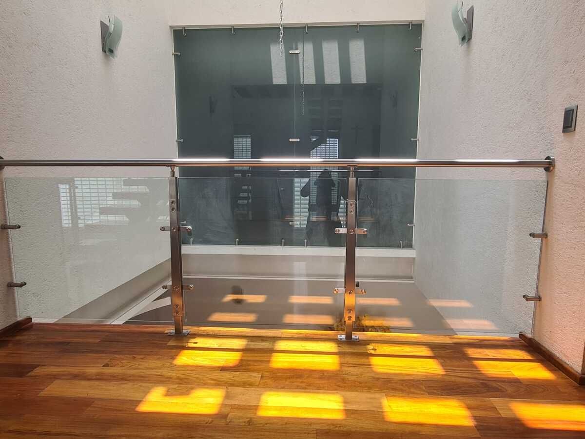 34 de 44: Iluminación de Tragaluz segunda planta.