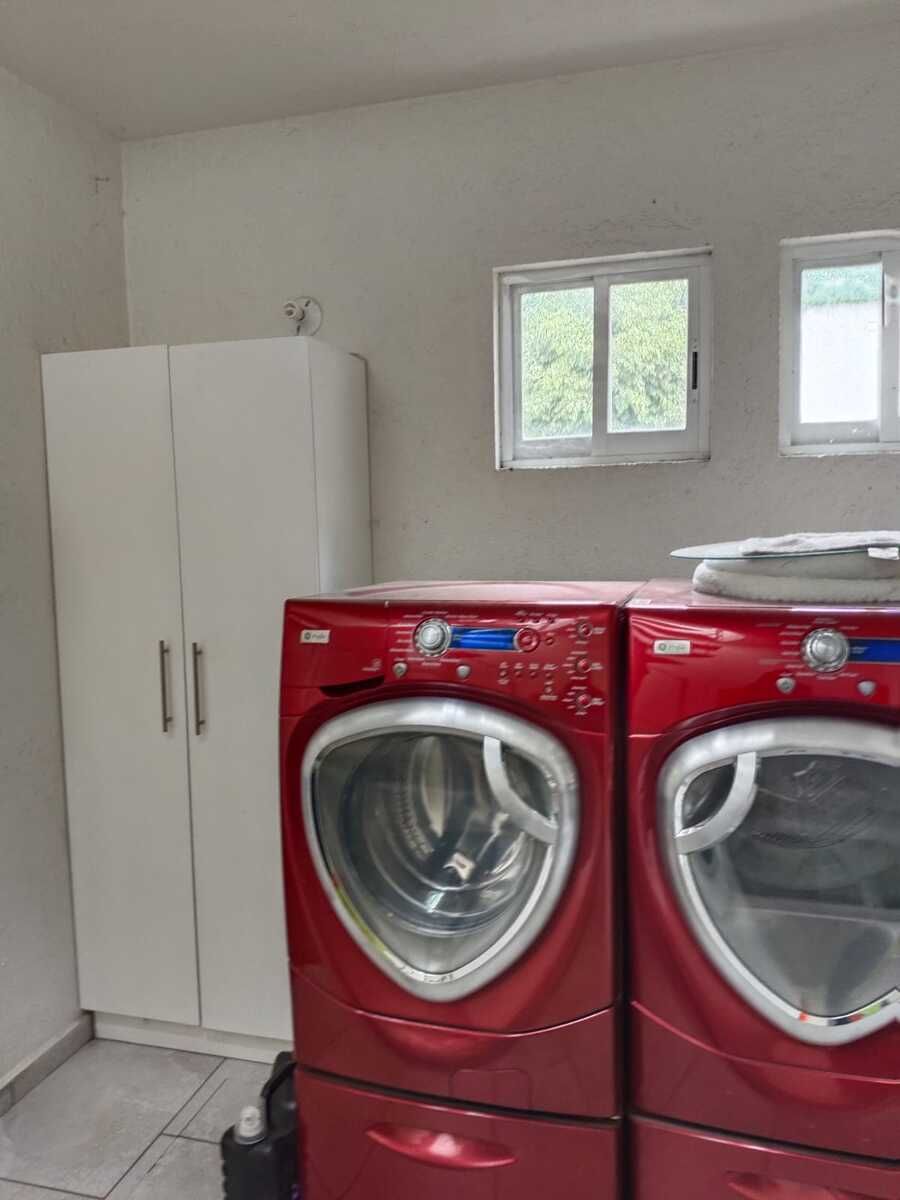 9 de 44: Cuarto de Lavado, planta baja.