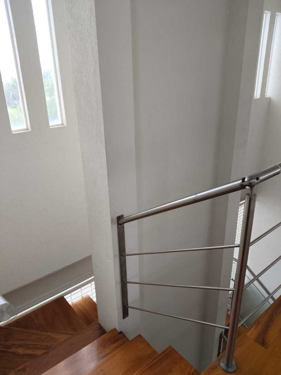 43 de 44: Vista al bajar escaleras.