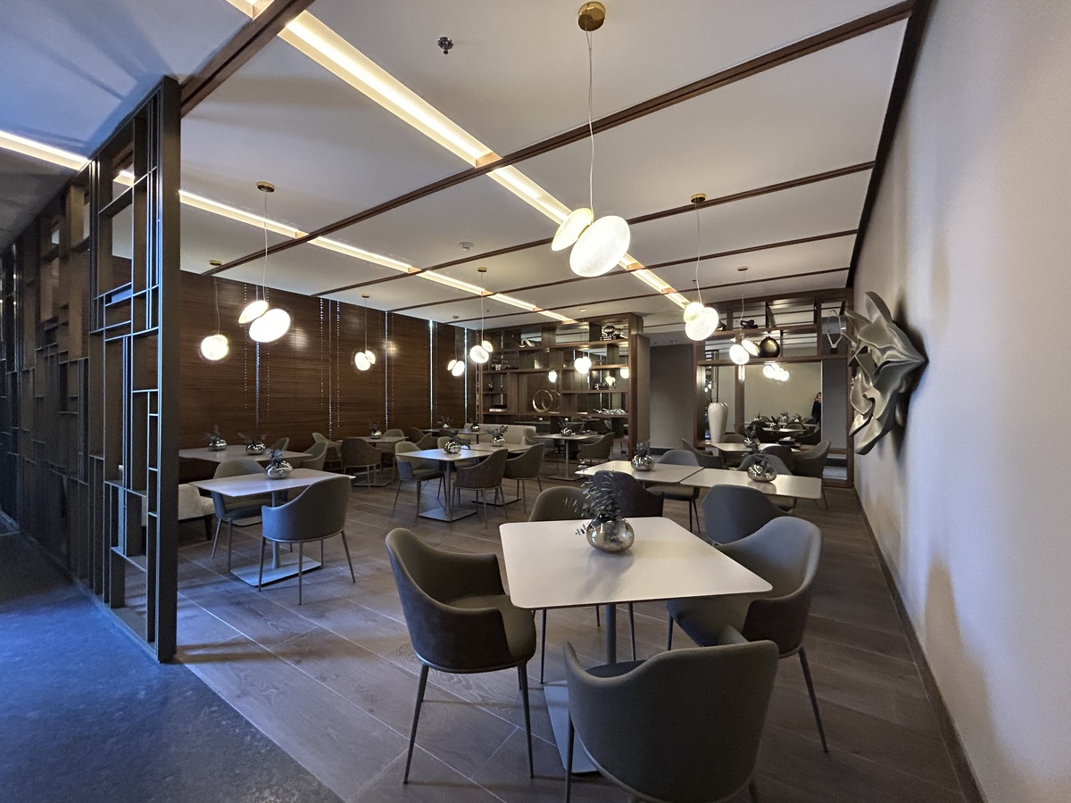 5 of 15: Bistro