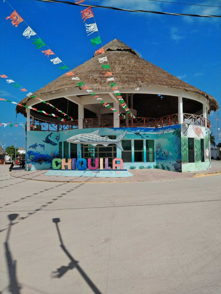 2 of 32: Centro turistico