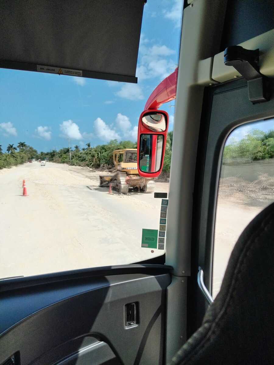 4 of 32: Trabajos de pavimentación