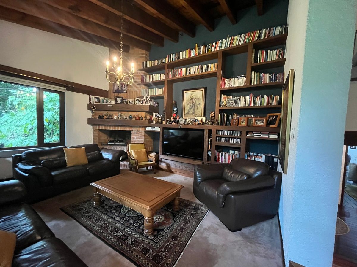 4 de 17: Cuarto de TV