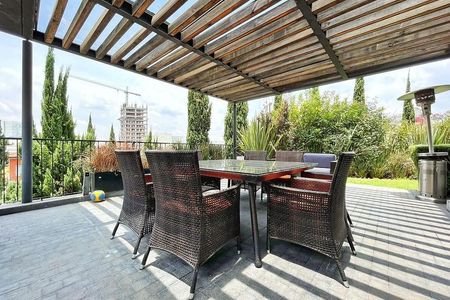 Casa en a Venta Interlomas  (Et)