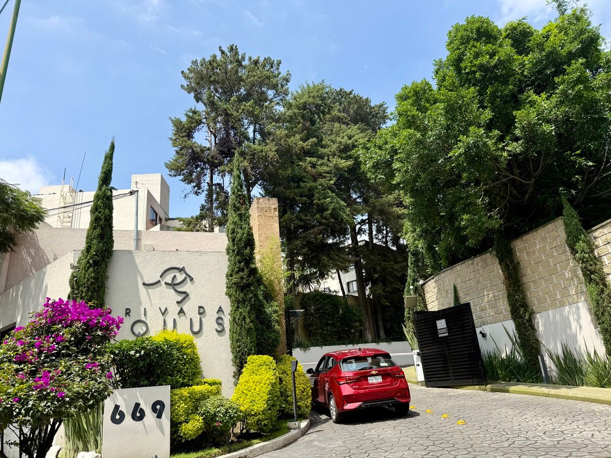 44 de 48: Entrada al fraccionamiento