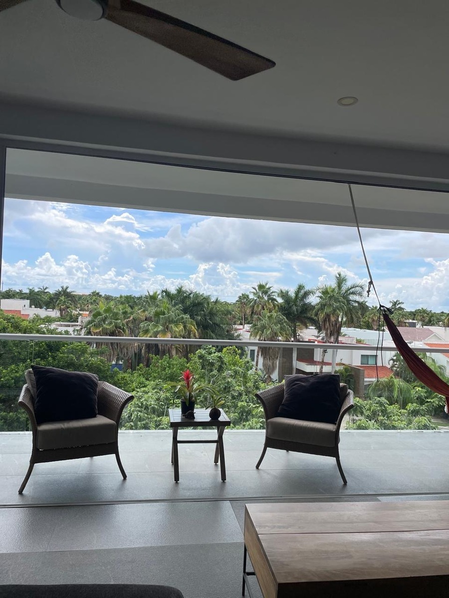 2 de 30: Vistas a Villa Magna