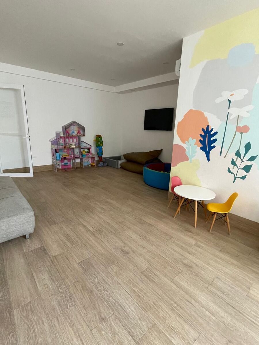 27 de 30: area de juegos climatizada