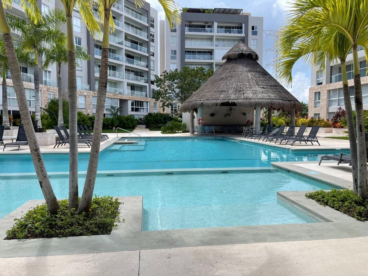 16 de 30: Area común alberca