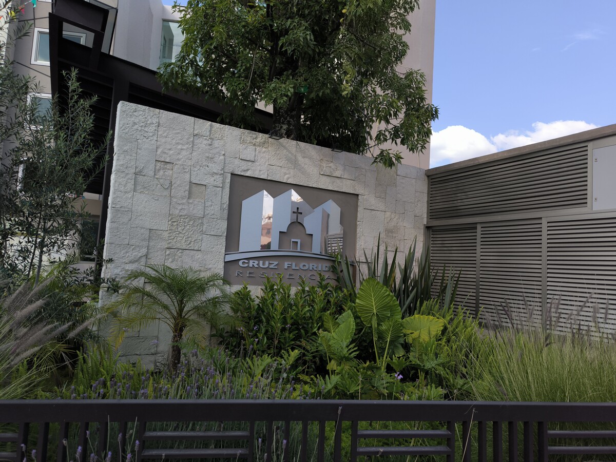 1 de 17: Fachada