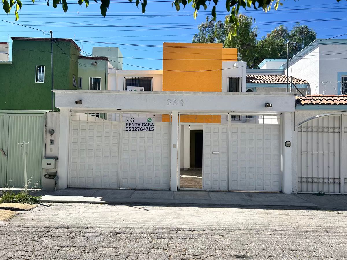 1 de 28: Fachada casa