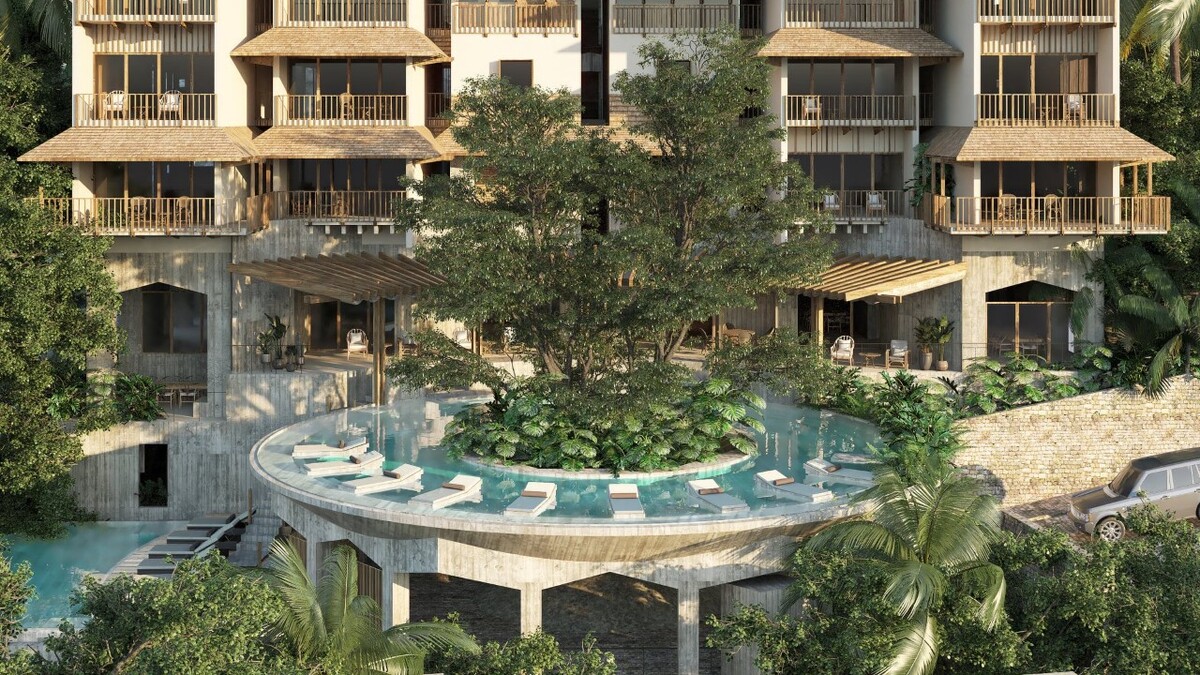 3 of 9: Alberca 1