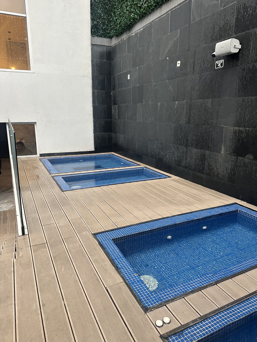 5 de 31: Jacuzzi