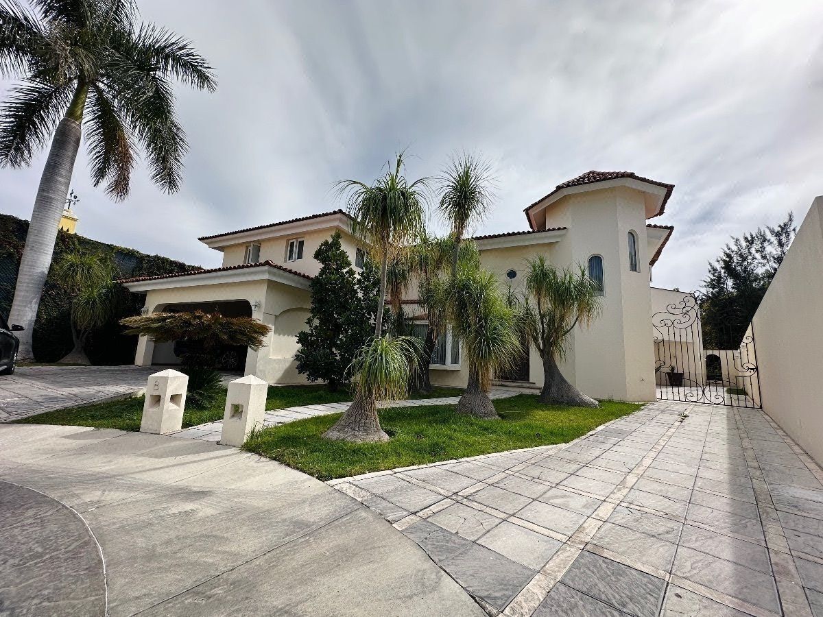 VENTA DE RESIDENCIA EN LOMAS DEL VALLE ZAPOPAN JAL