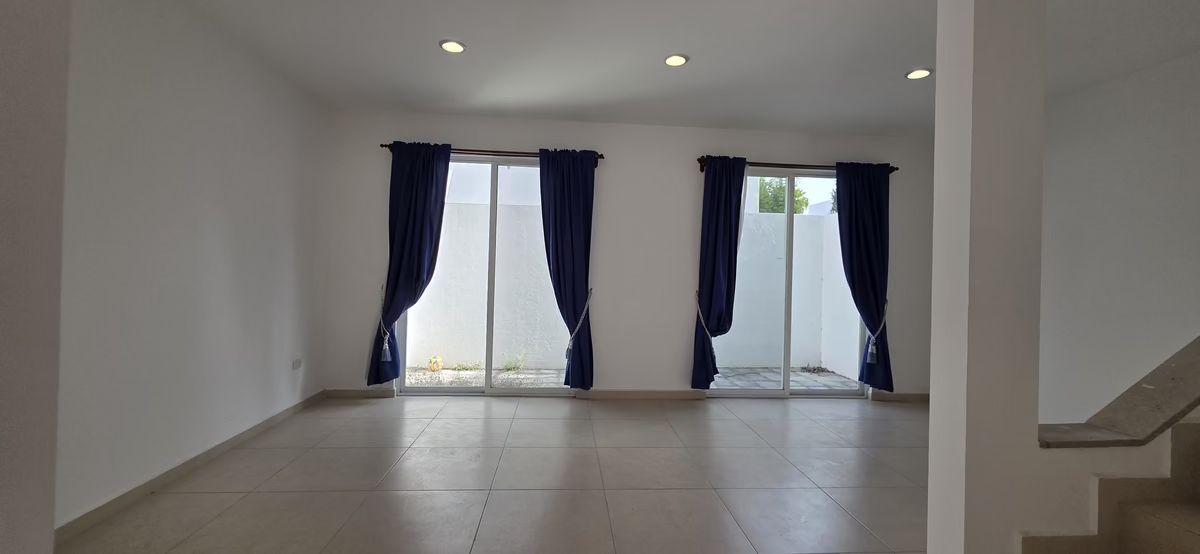 5 de 19: SALA COMEDOR
