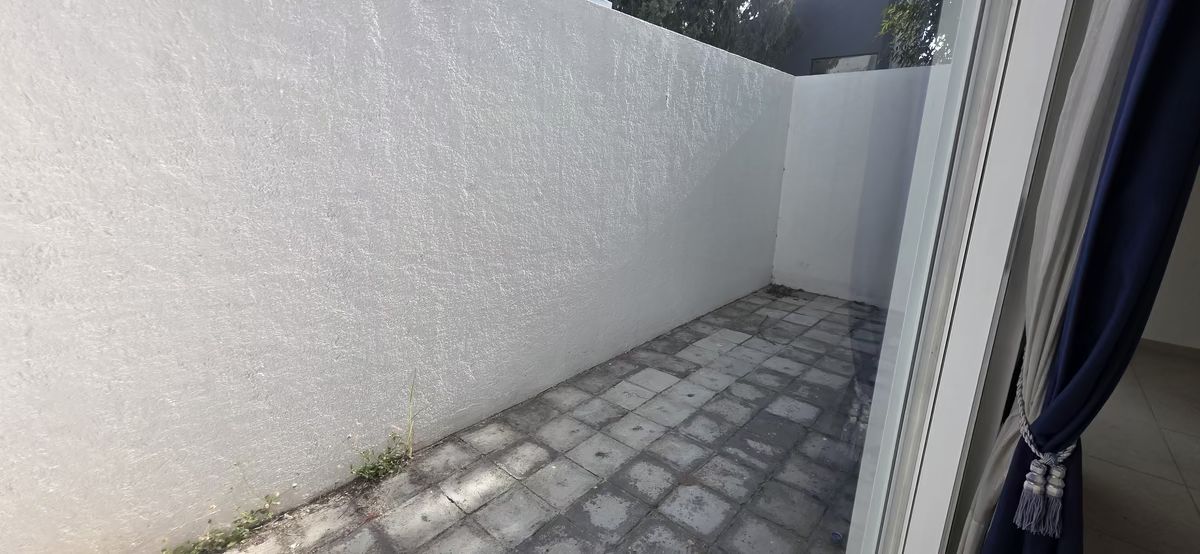 10 de 19: PATIO TRASERO