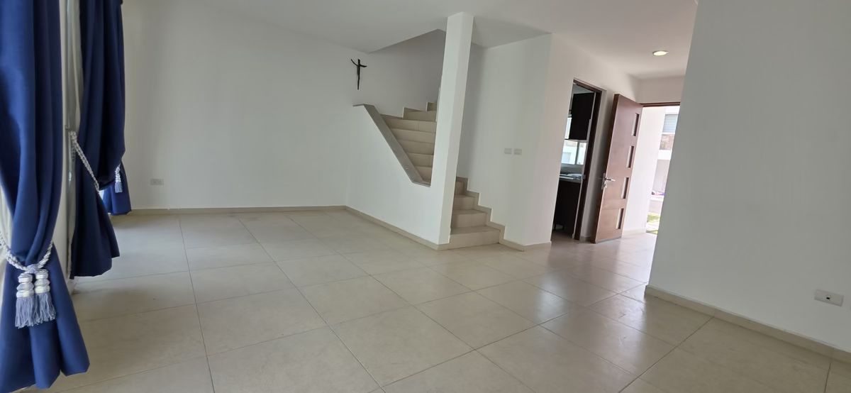 6 de 19: SALA COMEDOR