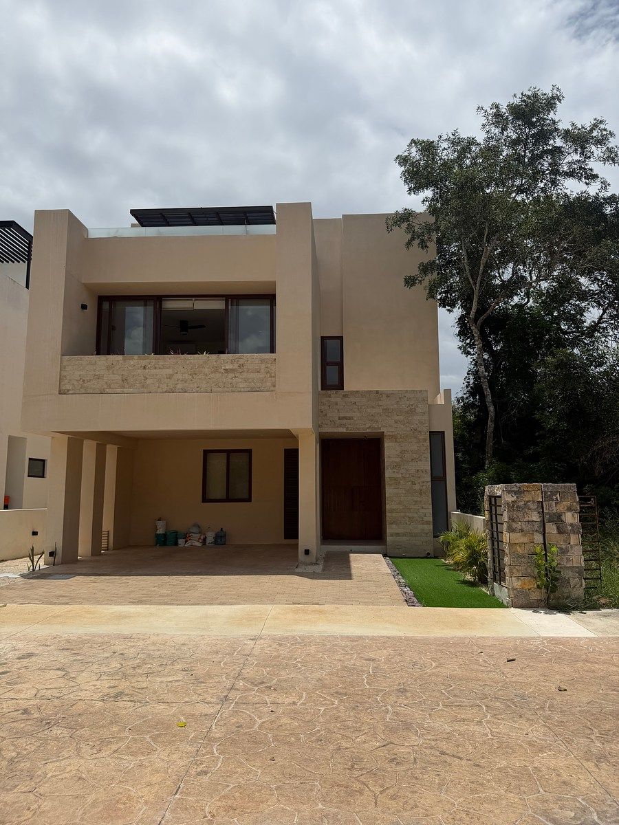 Casa Zona Country con paneles solares en Mérida, Yucatán, foto 1 de 22