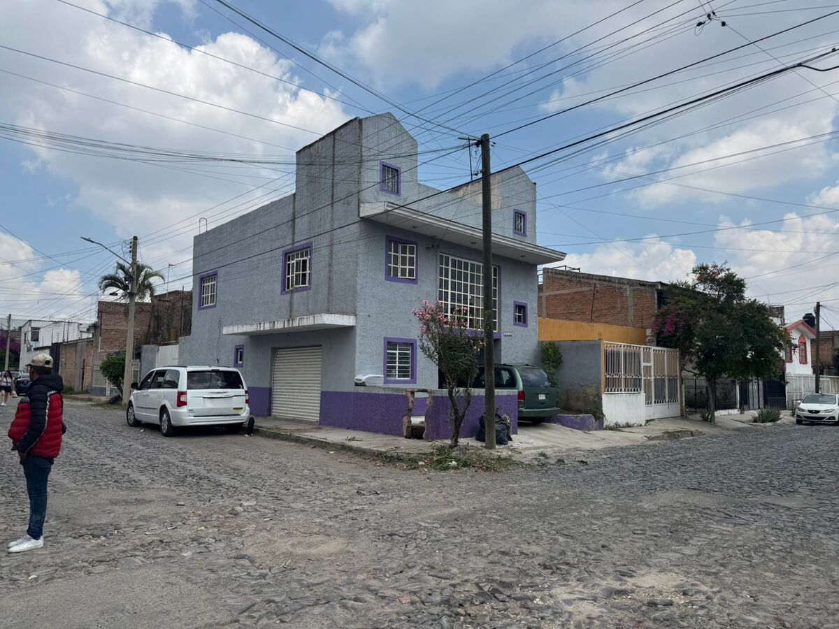 3 de 18
