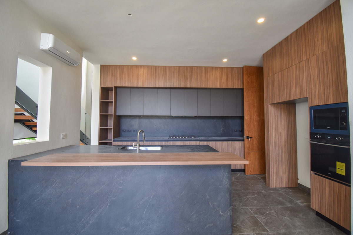 5 of 21: Cocina