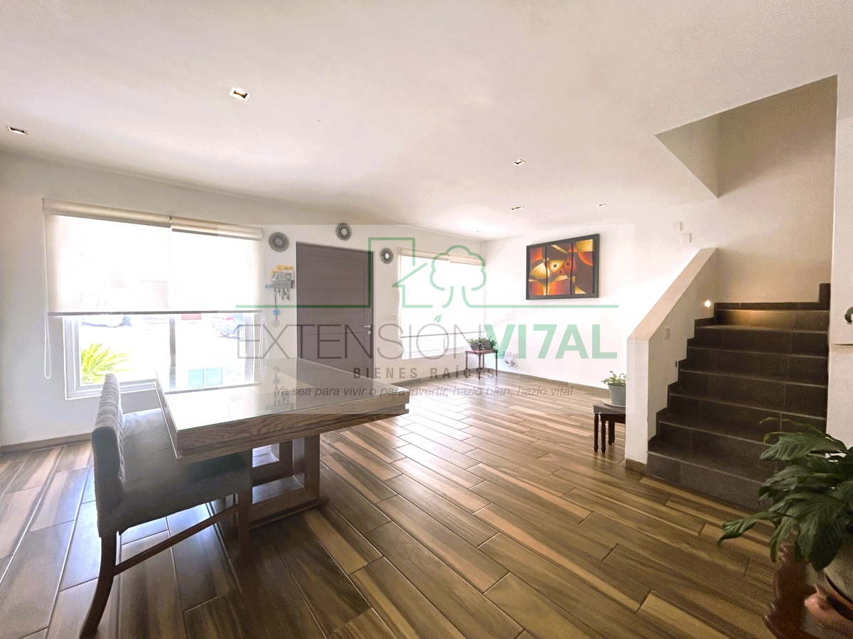 4 de 43: Sala comedor