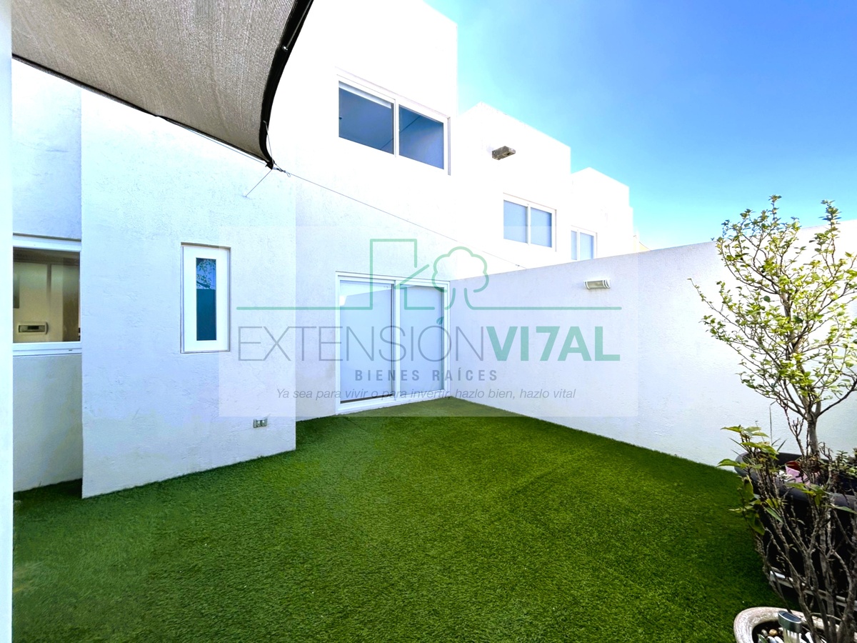 12 de 43: Patio trasero