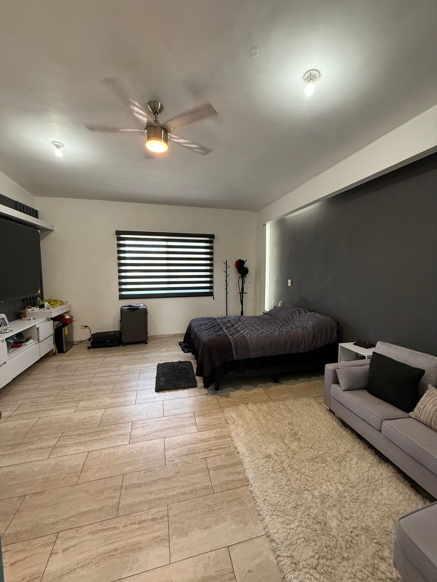 6 de 13: Recámara principal segundo nivel