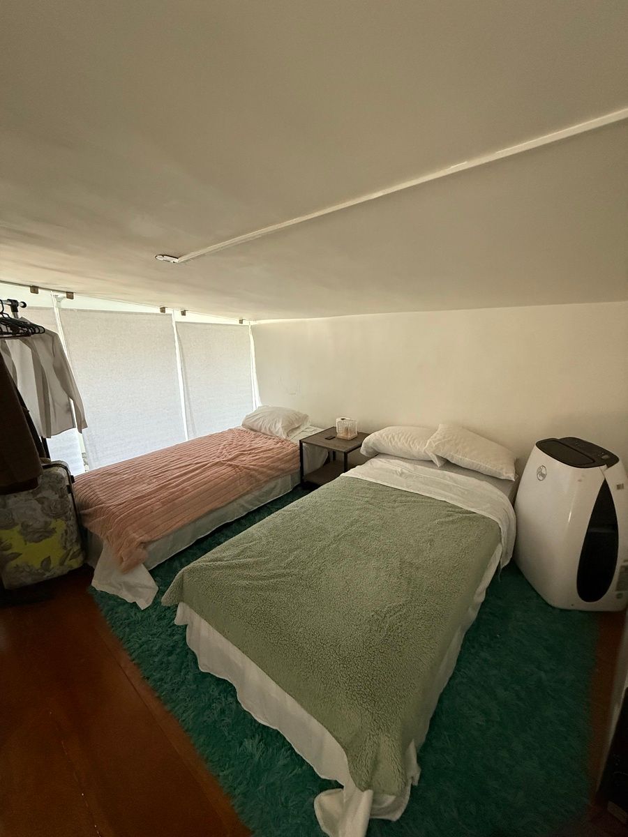 4 de 13: Recámara de descanso Mezanine