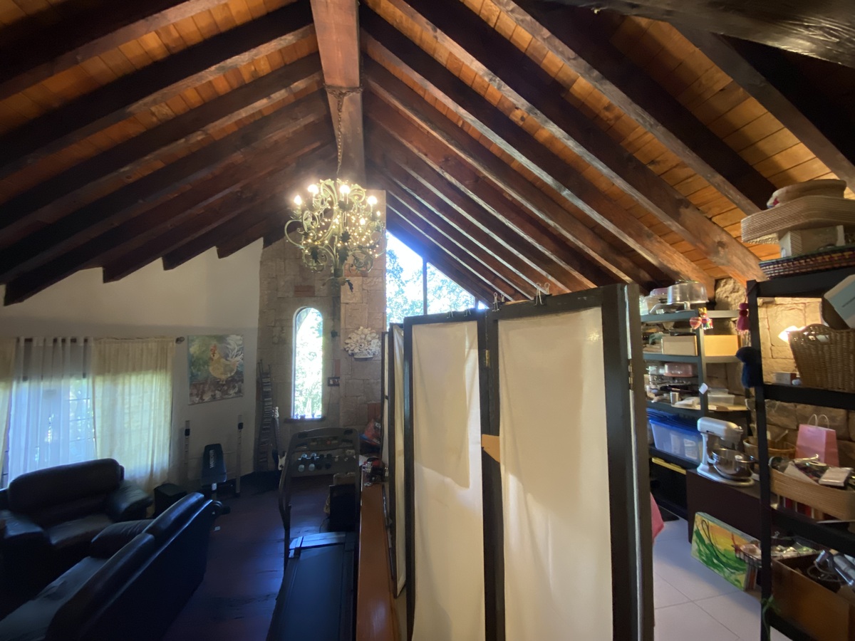 11 of 36: ESTANCIA