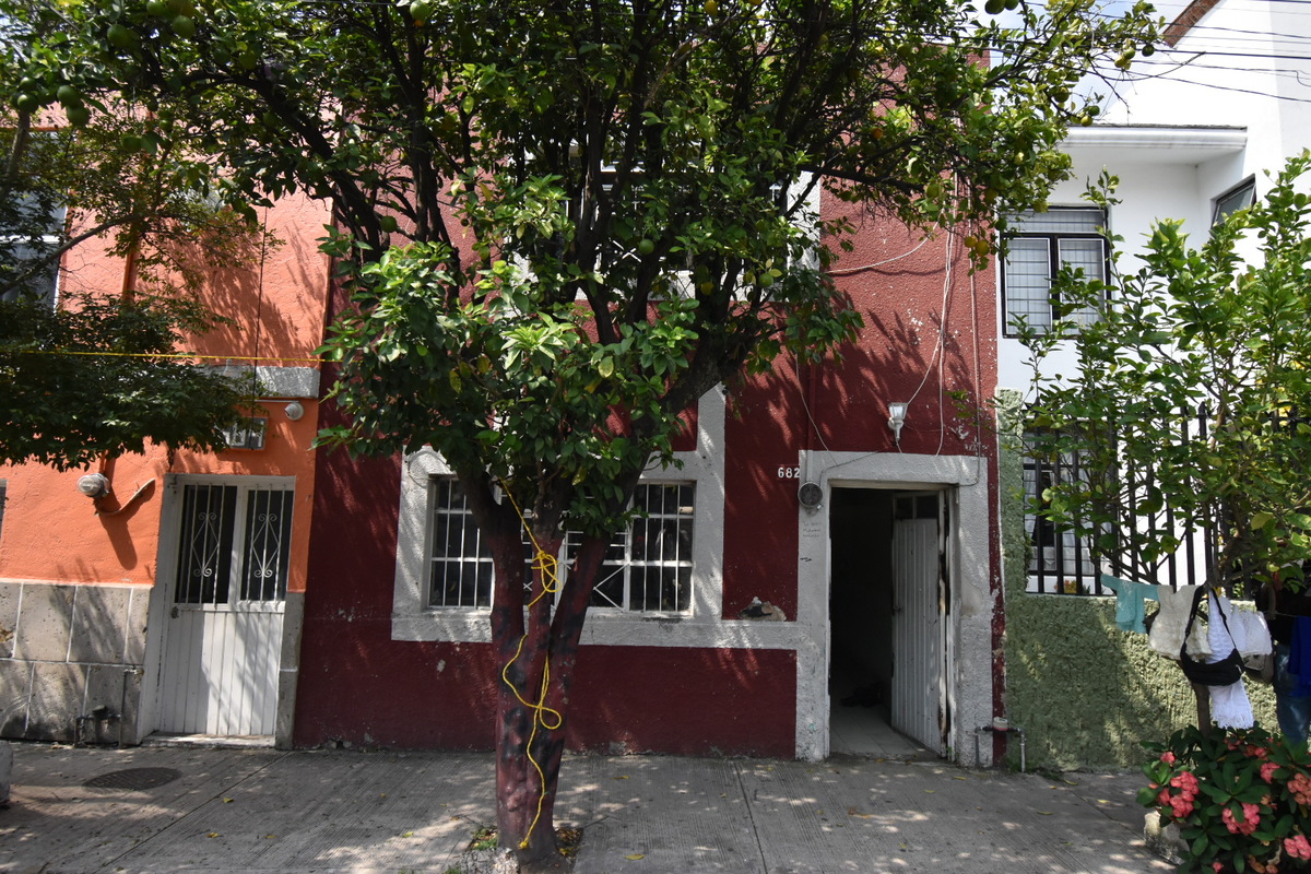 1 de 22: Fachada 
No cuenta con estacionamiento privado