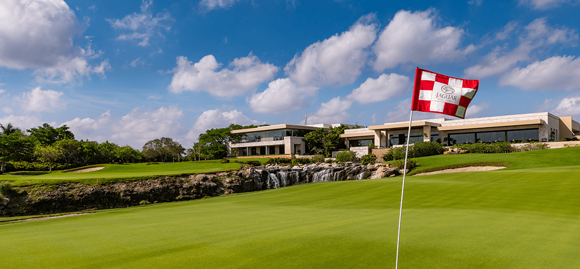 4 de 6: Casa Club Yucatán Country Club