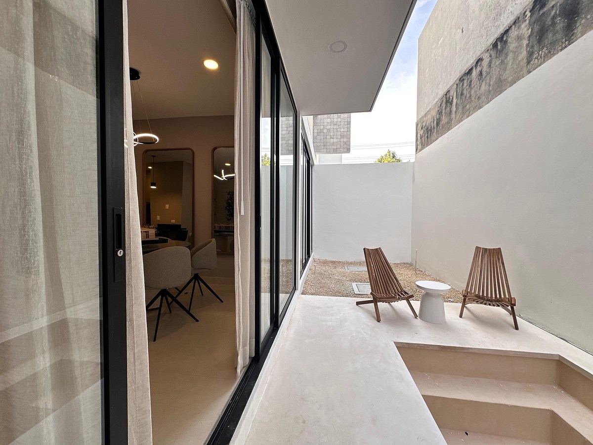 15 de 15: Terraza y alberca