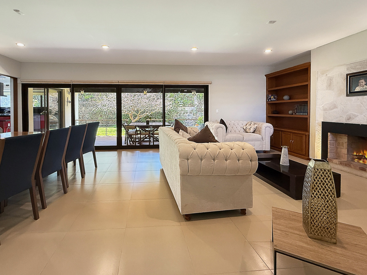 13 de 42: Sala/ Chimenea