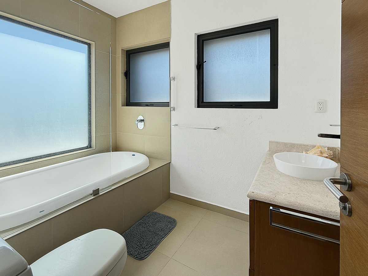 40 de 42: Tina Recamara Secundaria