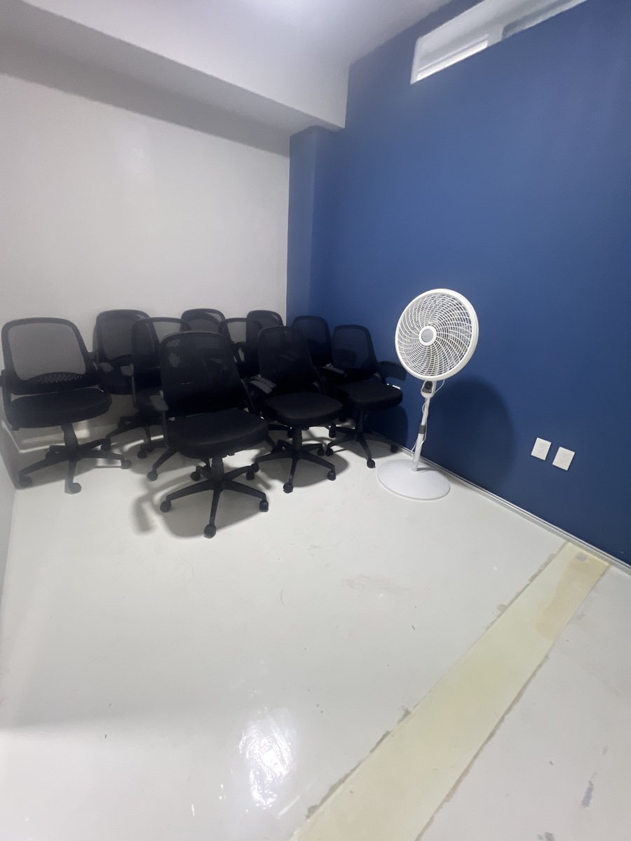 21 de 27
