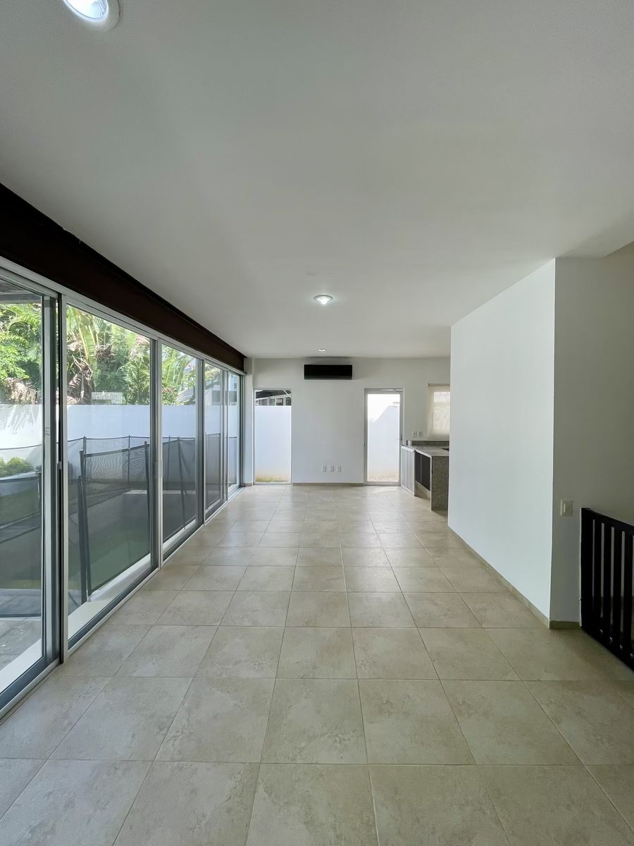 5 de 40: Sala Comedor