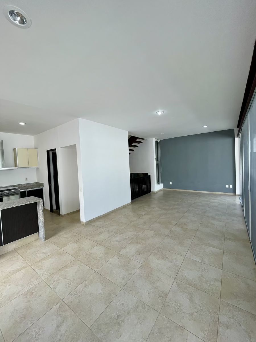 8 de 40: Sala Comedor