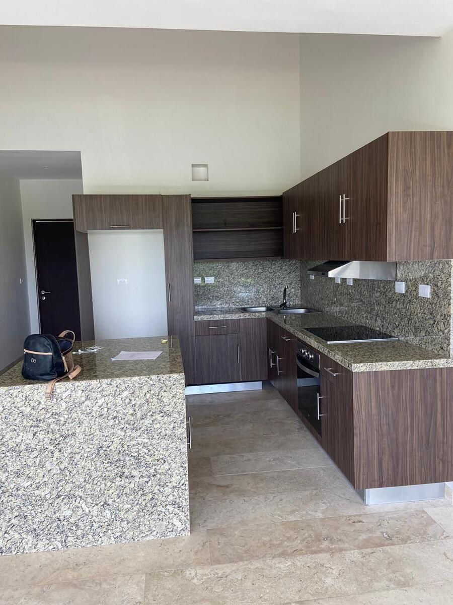 14 de 46: Penthouse en venta merida