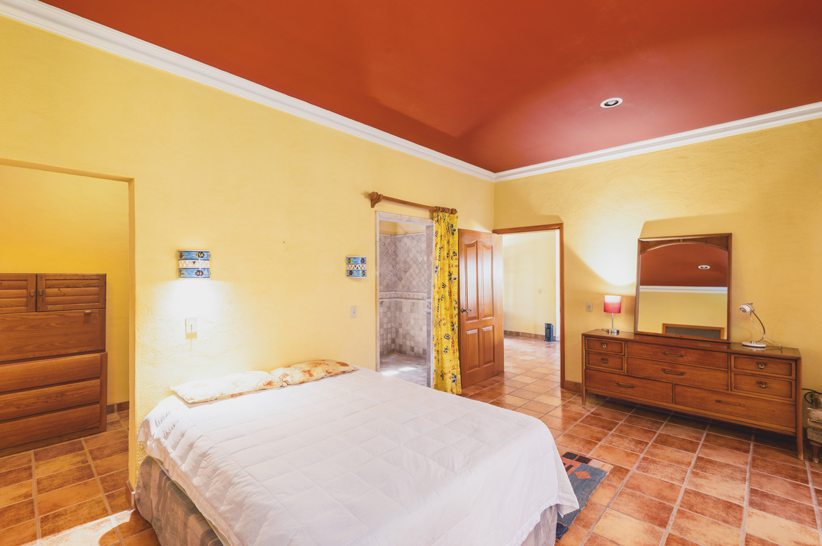 12 de 35: Recámara Principal l Main Bedroom ll