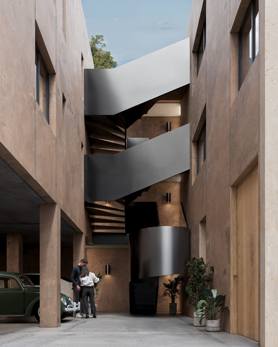 3 de 6: Patio y escaleras