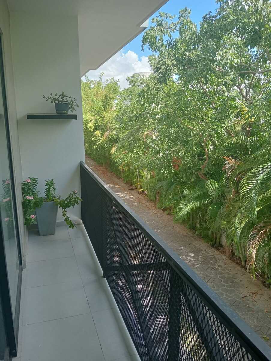 13 de 23: terraza -balcón