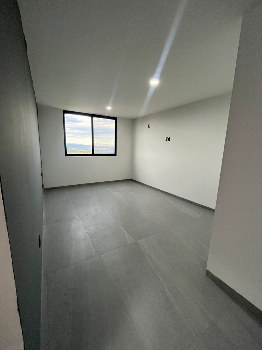 11 de 18: HABITACION SECUNDARIA