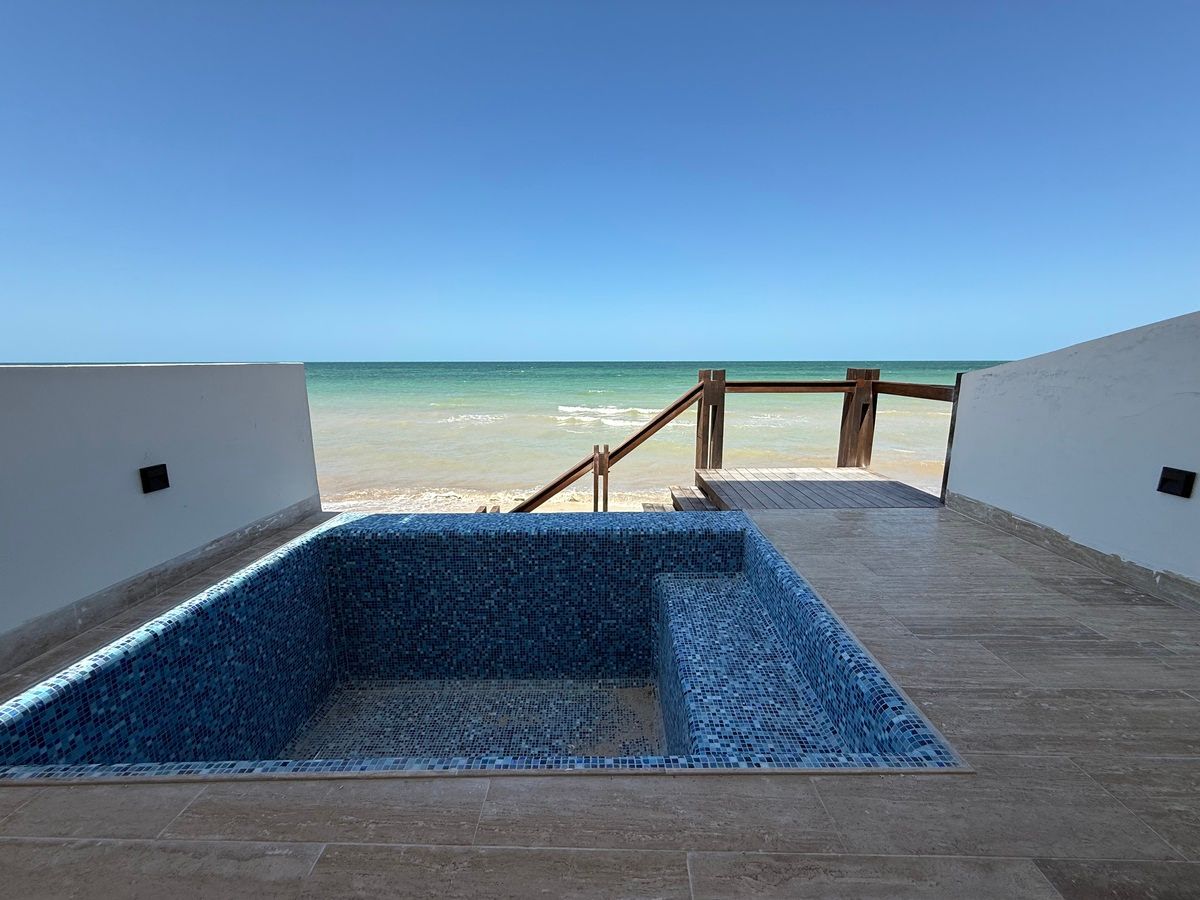 Venta Villa frente al mar en Telchac Puerto